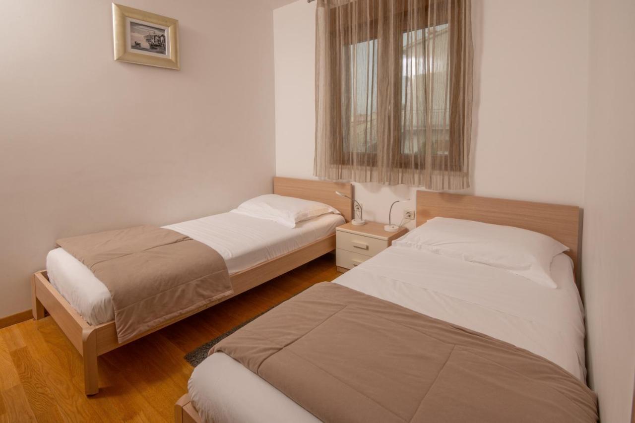 Apartments Oliva プレマントゥーラ エクステリア 写真